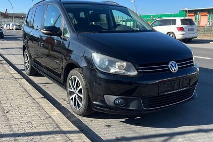 VW Touran 195.000 km 3.490 &euro; Berlin 13597