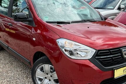 Dacia Lodgy 79.215 km 8.990 &euro; Berlin 13089