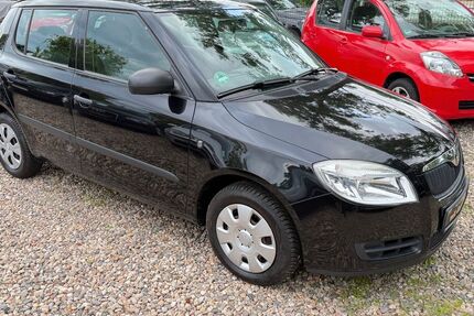 Skoda Fabia 142.959 km 2.250 € Potsdam 14480