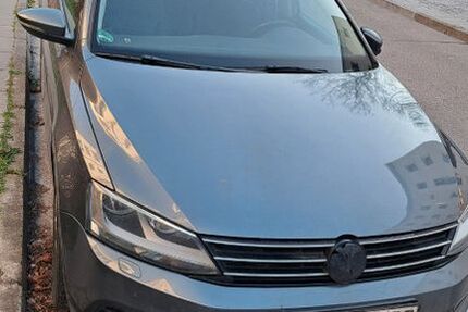 VW Jetta 118.000 km 8.600 &euro; Berlin 10365