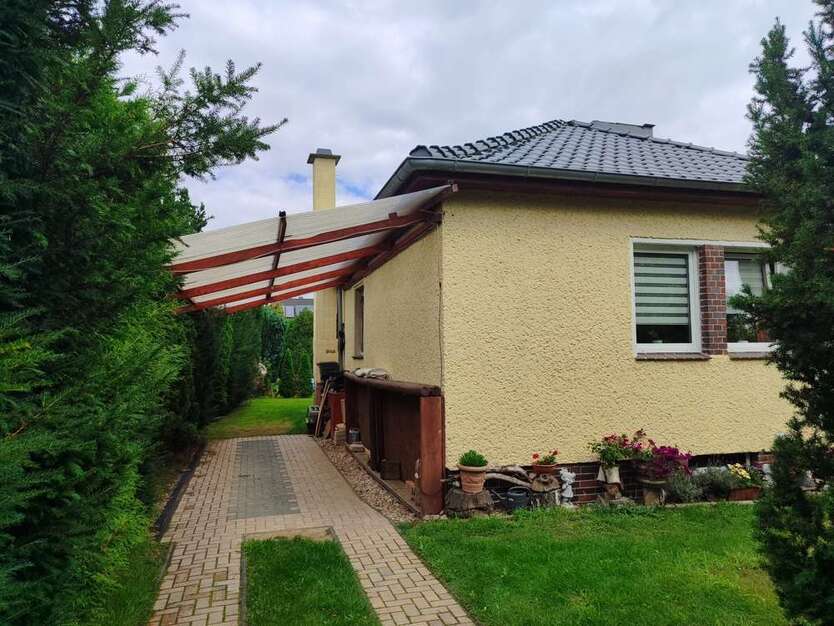 Haus zum Kaufen in Schönefeld 779.000 € 174 m²