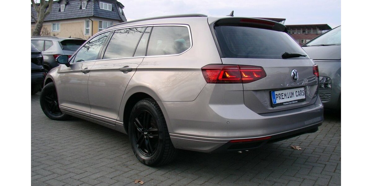 VW Passat 2.0TDi Business Panorama ACC IQ.Light 142.589 km 16.980 &euro; Falkensee 14612