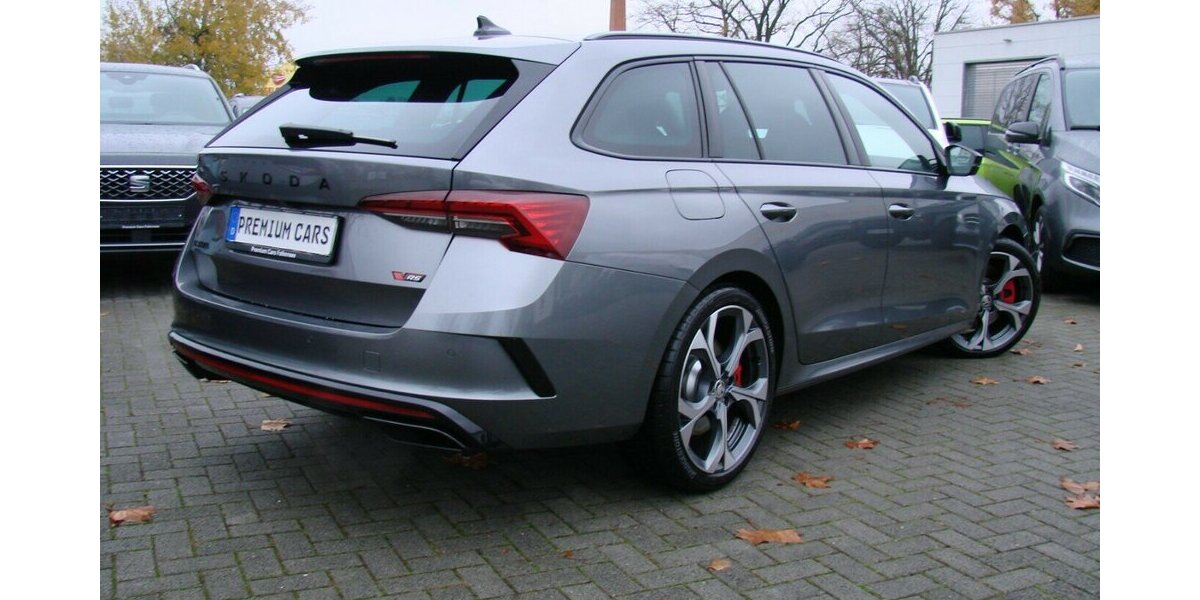 Skoda Octavia RS 2.0TSi AHK ACC LED Kamera 4.466 km 38.980 € Falkensee 14612