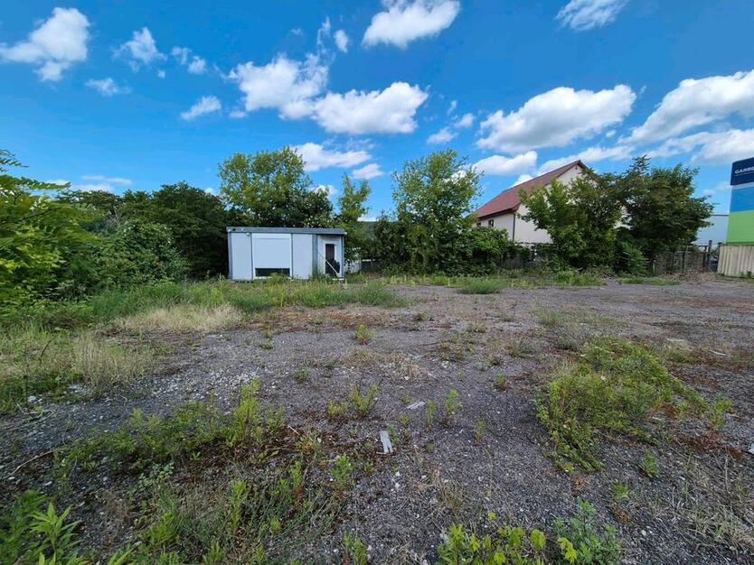 Gewerbegrundstück, Autoplatz, Autohändler, Stellplatz zimmer