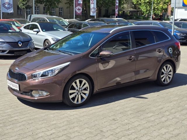 Kia ceed / Ceed 145.600 km 7.990 &euro; Berlin 12247