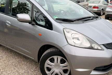Honda Jazz 62.587 km 5.990 &euro; Berlin 13089