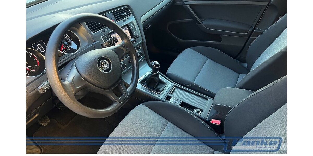 VW Golf VII BMT*Navi*Tempo*SHZ*Tel.*Touch* 120.529 km 8.990 &euro; Berlin 13187