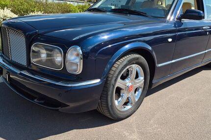 Bentley Arnage 94.292 km 32.900 &euro; Berlin 13467