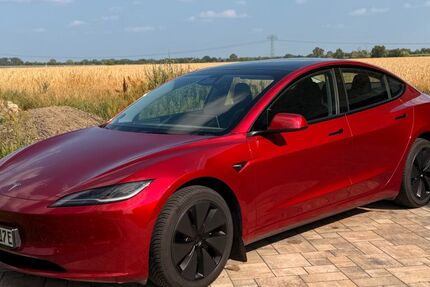 Tesla Model 3 61.128 km 35.499 &euro; Trebbin 14959