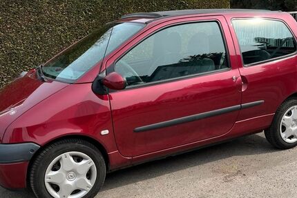 Renault Twingo 144.557 km 1.990 &euro; Berlin 12355