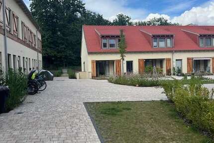 Haus Beelitz - 4 Zimmer, 147 m&sup2;, 1.840&euro; | Angebot:26054695