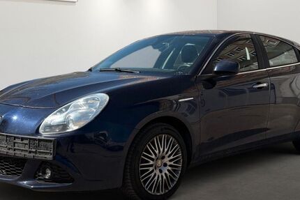 Alfa Romeo Giulietta 160.687 km 3.499 &euro; Berlin 12681