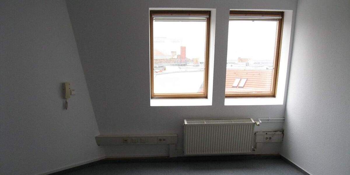 Gewerbeobjekt Berlin Prenzlauer Berg - 7 Zimmer, 194 m&sup2;, 3.492&euro; | Angebot:25663750