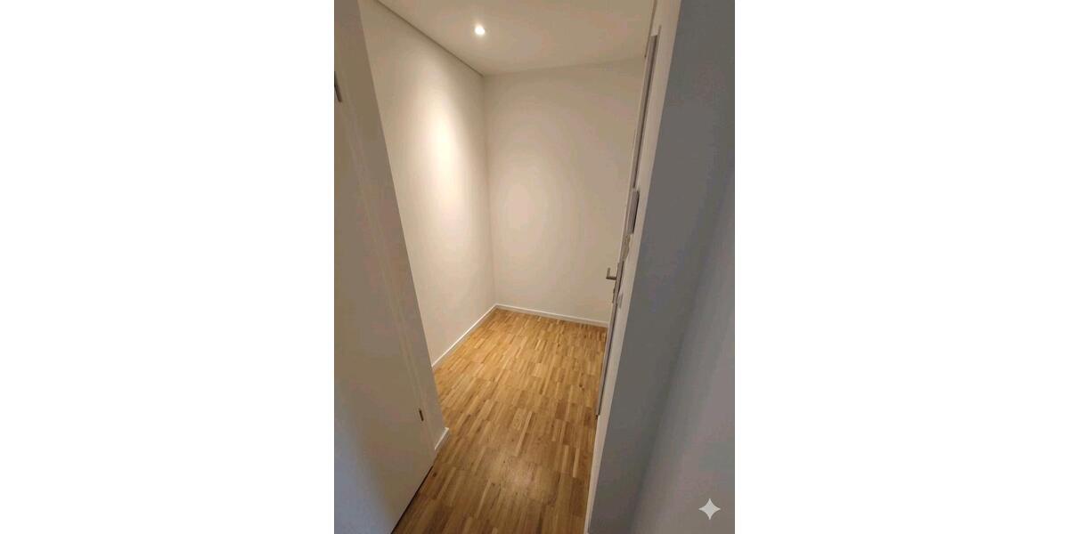Dachgeschoßwohnung Potsdam Potsdam West - 3 Zimmer, 8 m&sup2;, 1.590&euro; | Angebot:26221354
