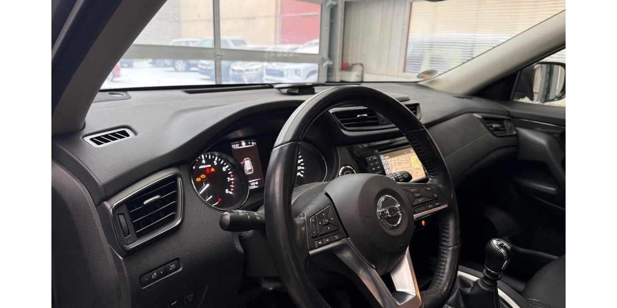 Nissan X-Trail Tekna 7 Sitze Ahk Leder 360 Panoram. LED 77.300 km 18.900 &euro; Berlin 10247