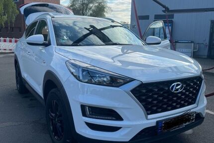 Hyundai TUCSON 67.000 km 17.200 &euro; Berlin 10318
