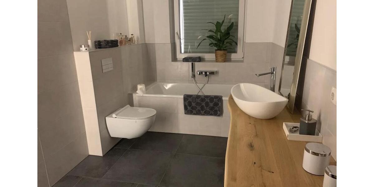 Etagenwohnung Kleinmachnow - 3 Zimmer, 82 m&sup2;, 1.550&euro; | Angebot:25713713