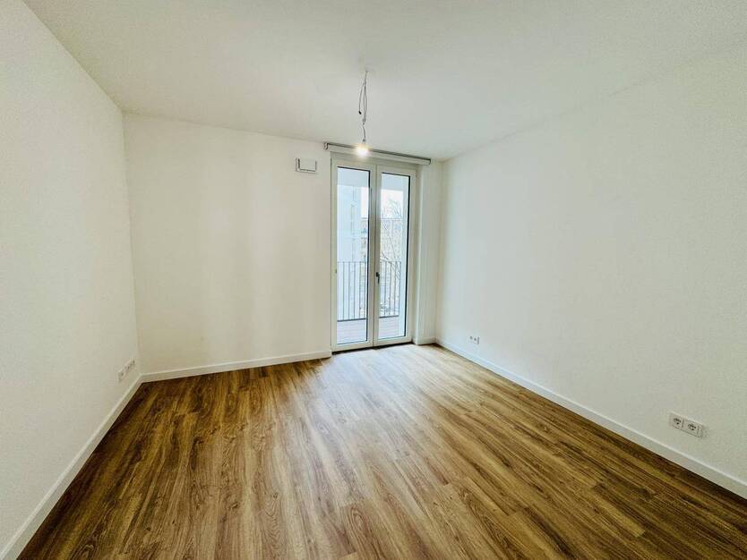 Geräumige Wohnung nahe Barbarossaplatz! *2x Balkone EBK Aufzug*