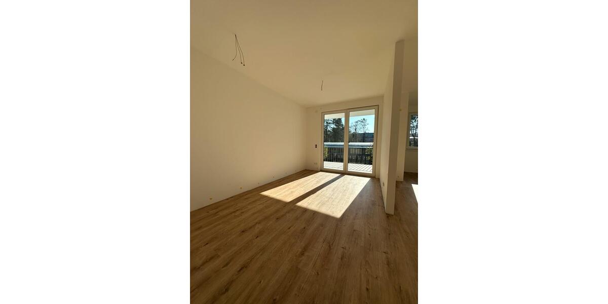 Etagenwohnung Nauen - 3 Zimmer, 81 m&sup2;, 1.375&euro; | Angebot:26364951