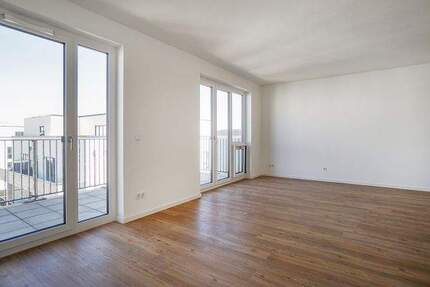 Wohnung Berlin Siemensstadt - 4 Zimmer, 100 m&sup2;, 1.666&euro; | Angebot:25537976