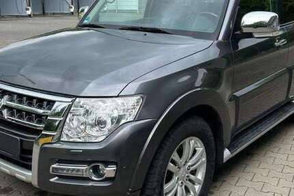 Mitsubishi Pajero 49.986 km 34.950 &euro; Teltow 14513