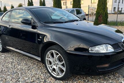 Alfa Romeo GT 142.723 km 3.990 &euro; Potsdam Mittelmark / Beelitz 14547