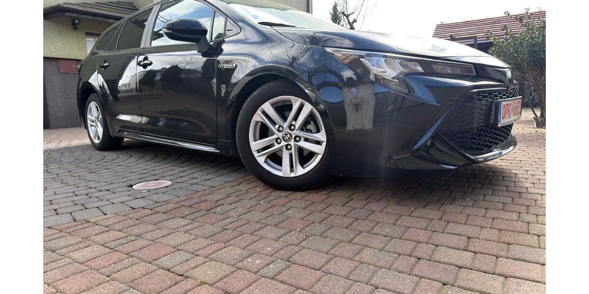 Toyota Corolla 58.000 km 21.063 &euro; Berlin 12099