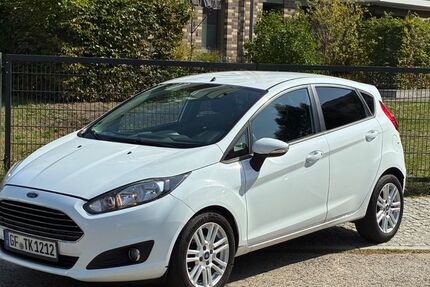 Ford Fiesta 219.000 km 2.499 &euro; Berlin 12439
