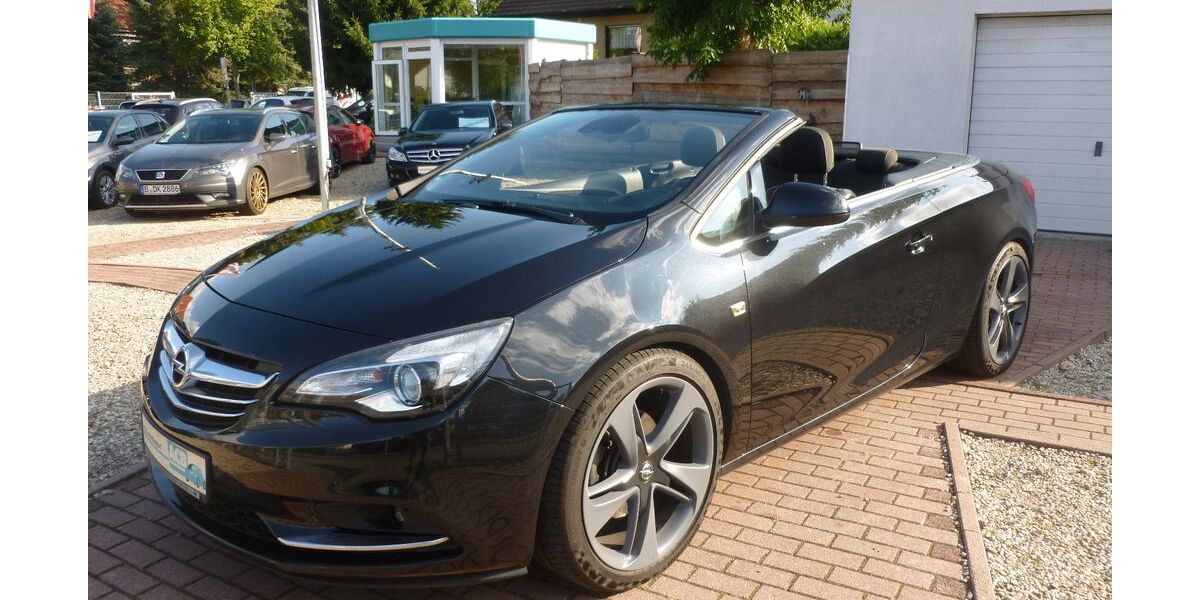 Opel Cascada 127.408 km 9.900 &euro; Berlin 12683