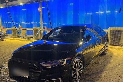 Audi A8 123.000 km 45.000 &euro; Berlin 13357