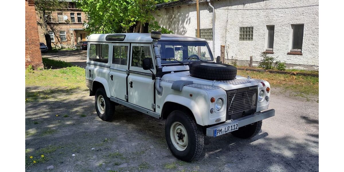 Land Rover Defender 340.000 km 17.000 € Teltow 14513