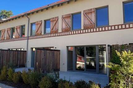 Haus zum Mieten in Beelitz 1.640 € 127.29 m² 4 zimmer