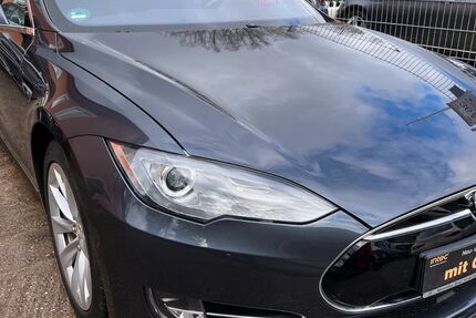 Tesla Model S 94.000 km 25.900 € berlin 13509
