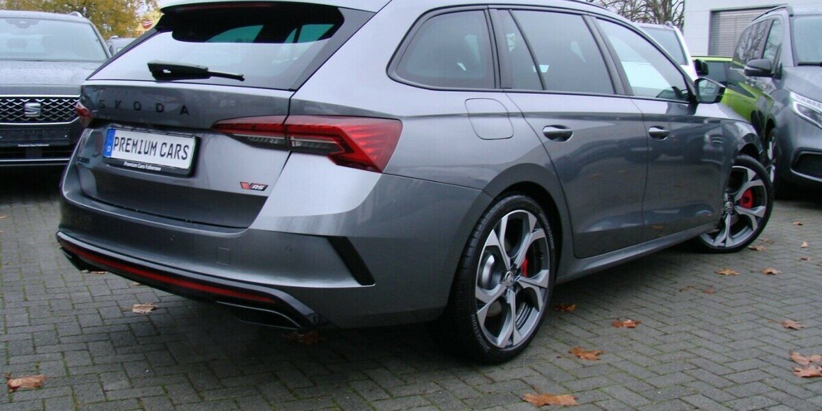 Skoda Octavia RS 2.0TSi AHK ACC LED Kamera 4.466 km 36.980 &euro; Falkensee 14612