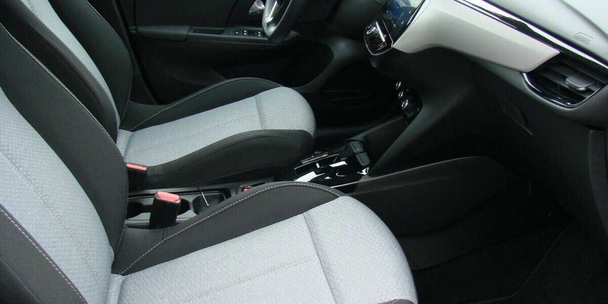 Opel Corsa-e e Edition Long Range Totwinkel Volldigital 1.999 km 24.980 &euro; Falkensee 14612