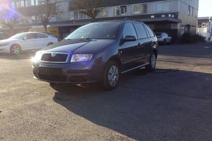 Skoda Fabia 168.000 km 2.500 &euro; Berlin 12249