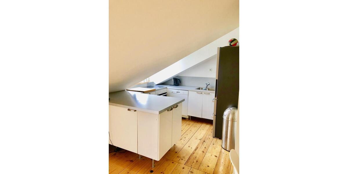 Dachgeschoßwohnung Berlin Neukölln - 2 Zimmer, 70 m&sup2;, 1.050&euro; | Angebot:26250553