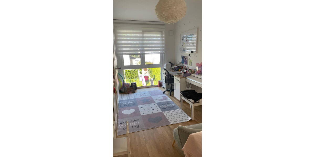 Doppelhaushälfte Stahnsdorf - 5 Zimmer, 165 m&sup2;, 3.700&euro; | Angebot:26141189