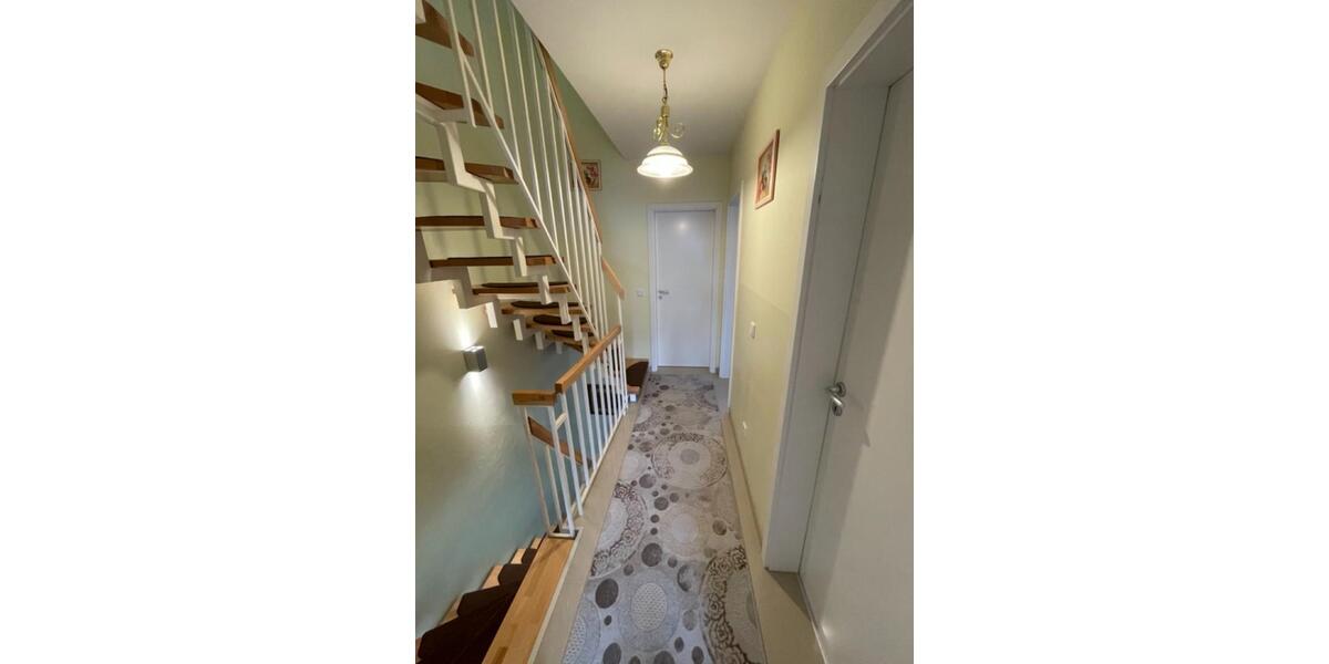 Reihenhaus Berlin Spandau - 5 Zimmer, 142 m&sup2;, 2.700&euro; | Angebot:24382711