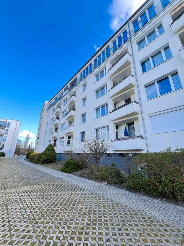 gepflegte 3-Zi. Wohnung in Westend Charlottenburg - bezugsfrei