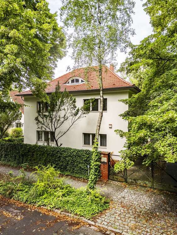 Haus zum Kaufen in Potsdam 1.400.000 € 179 m² 6 zimmer