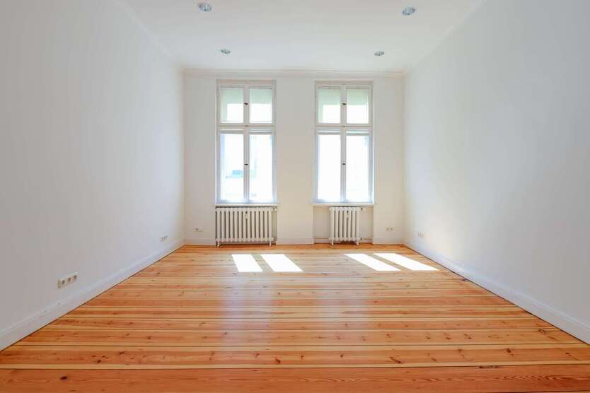Büro in Berlin 6.979,94 € 244.91 m²