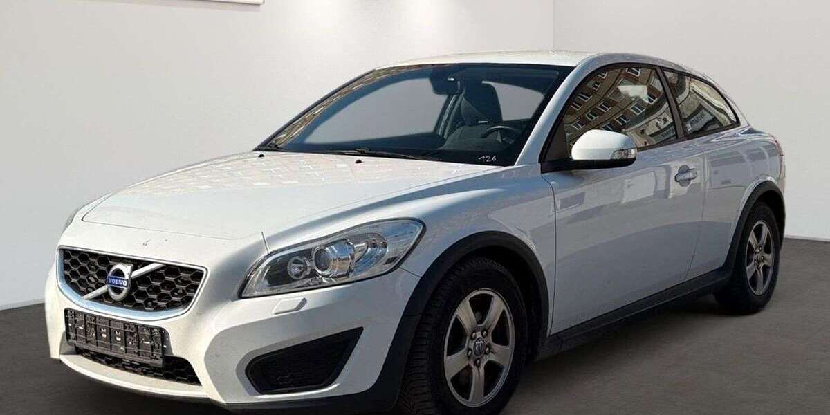 Volvo C30 243.484 km 2.799 &euro; Berlin 12681