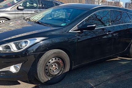 Hyundai i40 93.000 km 7.150 &euro; Berlin 12685