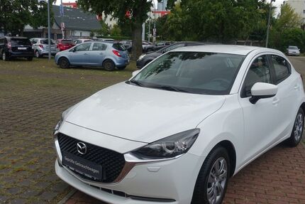 Mazda 2 32.185 km 14.239 &euro; Berlin 13403