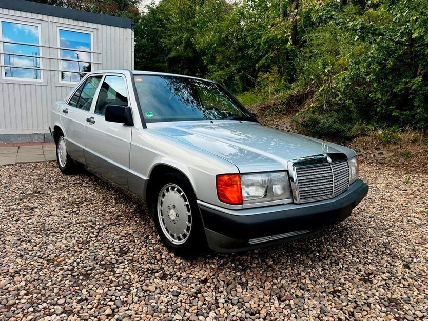 Mercedes-Benz 190 123.000 km 6.950 € Berlin 10829