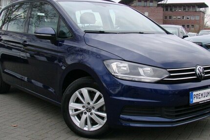 VW Touran 1.5TSI Comfortline 7-Sitzer ACC Navi PDC