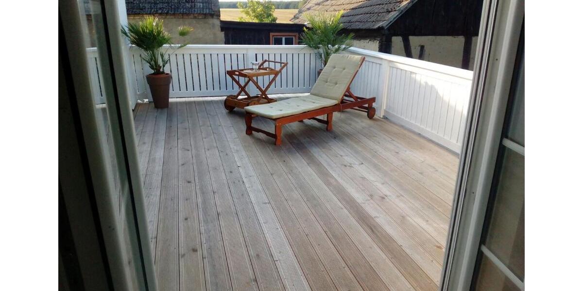 Landhaus m. 2700qm Sommergarten ca.20min südl.v. Berlin u.Potsdam 8 zimmer