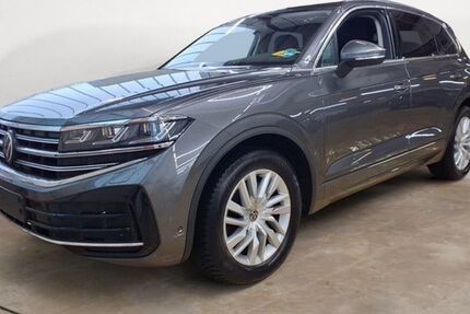 VW Touareg 20.094 km 54.890 &euro; Potsdam 14482