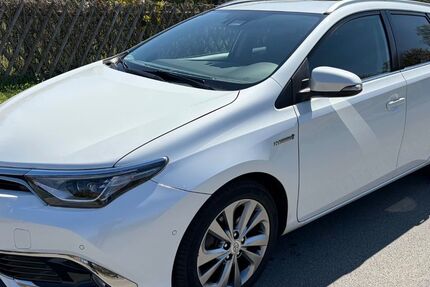 Toyota Auris 145.996 km 12.999 &euro; Berlin 14199